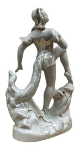 Порцелянова статуетка «Балерина Жінка-кішка» Дульово Порцелянова статуетка «Балерина Жінка-кішка» Дульово