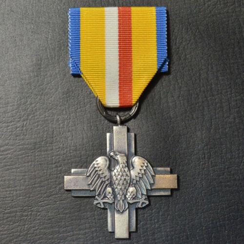 Нагрудний знак  «за битву під Леніно» (хрест), Польща Нагрудний знак  «за битву під Леніно» (хрест), Польща