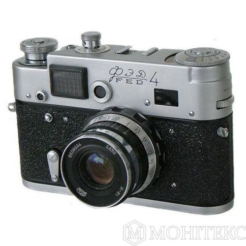 Малоформатний далекомірний фотоапарат ФЕД-4 безкурковий 1964-1966 рік